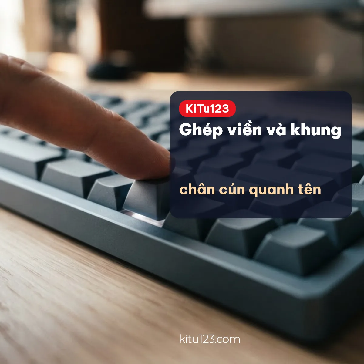 Kí hiệu chó và dấu chân ghép quanh tên
